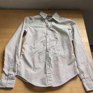 Gap gray button down shirt